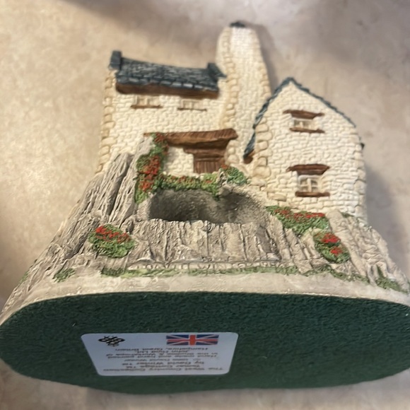 David Winter Cottages Set of 3 - Picture 12 of 15